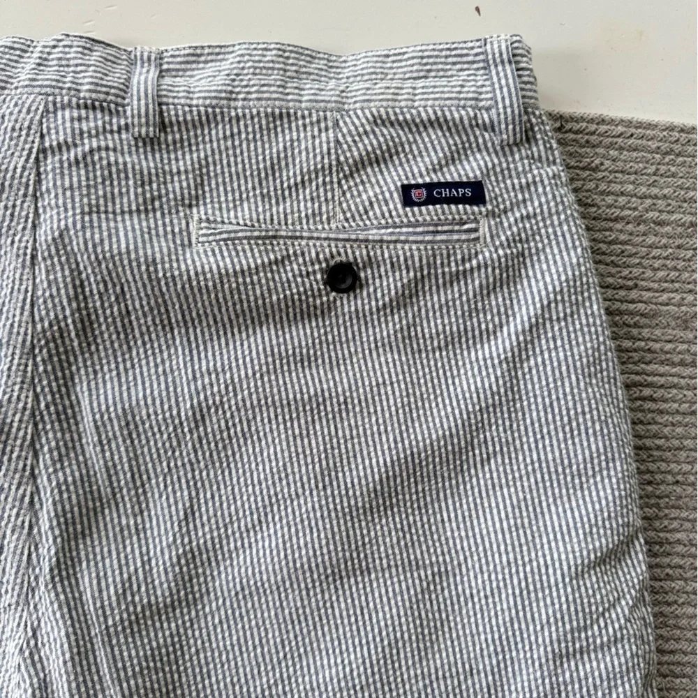 CHAPS Gray White Striped Seersucker Cotton Shorts Size 38 Waist